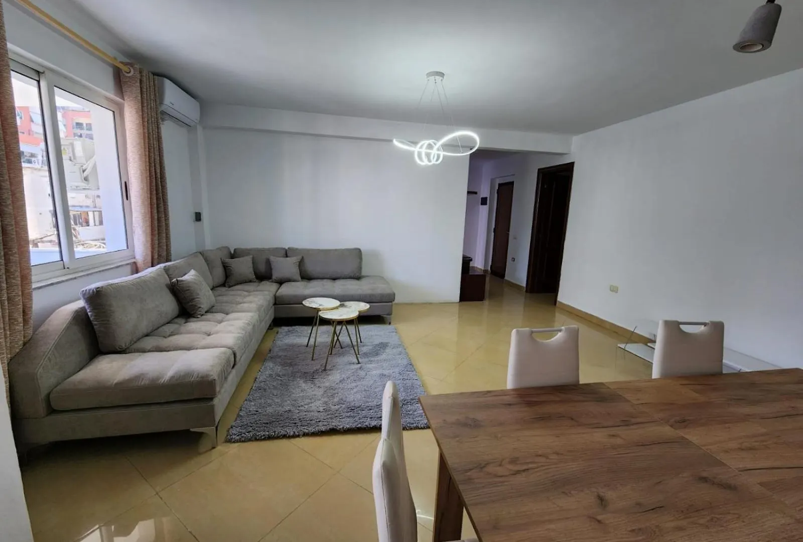 Tirana Square Hotel