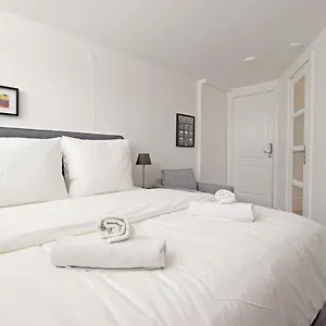 https://great-private-suite-in-jordaan-near-cs.amsterdamhotelsnl.com