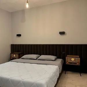 nikki-apartments-3.hotels-in-tirana.com/