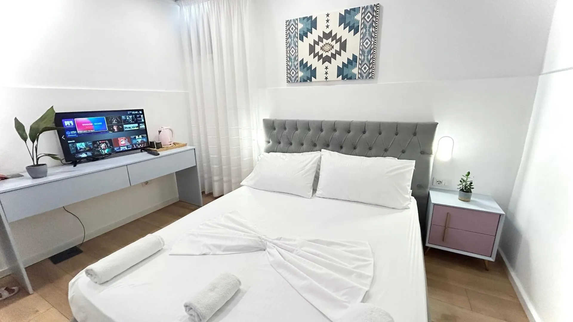 Tirana Square Hotel 3*,